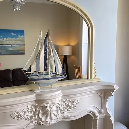 Elizabeth House 4* Whitby