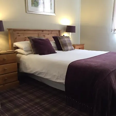 Elizabeth House 4* Whitby
