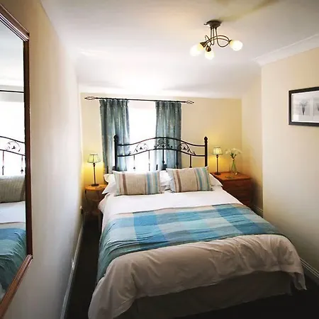 بيت ضيافة Elizabeth House ويتبي