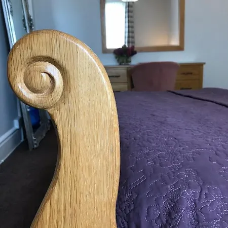 Elizabeth House 2*