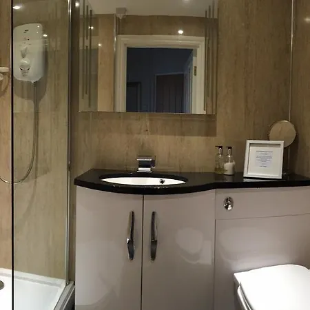 Elizabeth House 2* Whitby
