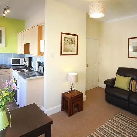 Elizabeth House Konukevi