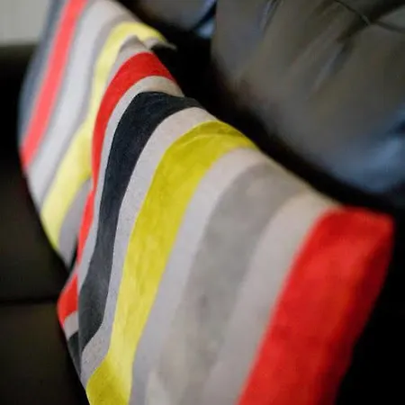 Elizabeth House Konukevi